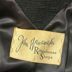 Vintage John Wanamaker Rittenhouse Shops Black Coat Fur Collar Wool Chest 47″
