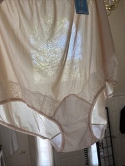 Vintage nwt Dixie Belle tan granny Panties White Lace Detail Style 01232 Size 12