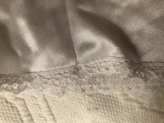Vintage Mel-Lin 1/2 Slip Ivory Lace Hem 26/28 Waist 32/42 Length 32”