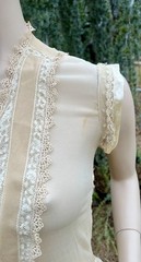 ANTIQUE 1920’s CREAM SILK CHIFFON DRESS W/ RIBBON & LACE RUFFLES