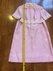 Vintage 60s Pink Shift Dress Cream Venise Lace Collar Mod Mini Covered Buttons