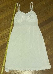 ✨Vintage Women’s Nylon Full Slip Size Small White Scalloped Hem Made In USA✨