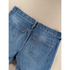 Gap 1969 Sexy Boyfriend Womens 28/6R Denim Cut-Off Shorts Medium Wash