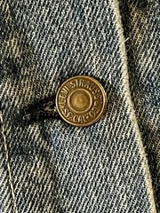 Vintage Levis Women’s Sz M Trucker Denim Blue Jean Jacket Made in USA White Tag