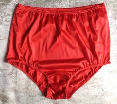 Vintage 1970’s Vanity Fair Red Panties All Antron Nylon Size 6