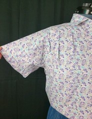 Vtg Licorice S/S White Top w Purple/Pink/Blue Florals Concealed Buttons Size S