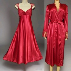 Vintage RED Embroidered Sparkle Shiny Satin Nightgown & Robe Peignoir Set M