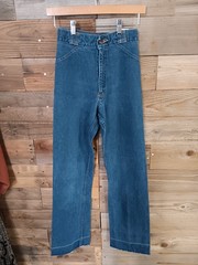 Vintage H.A.S.H. Bell Bottom Jeans Jrs. Sz. 22″W x 32″L Medium Blue Pocketless