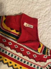 Vintage 100% Acrylic Fiber Women’s Size Medium Pullover W/ Zipper Sweater