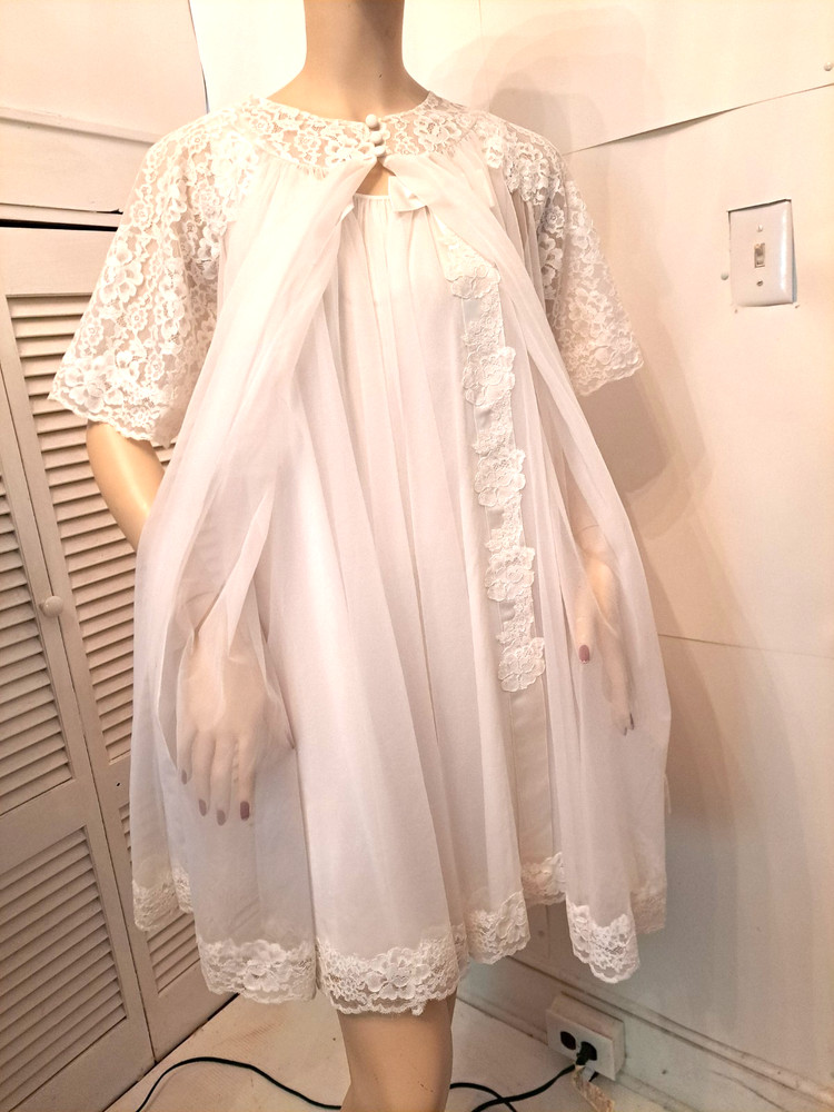 VTG 50’s/60’s SHADOWLINE Nylon LACE Midi NIGHTGOWN & ROBE Romantic Lingerie Set