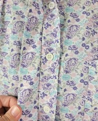 Vtg Licorice S/S White Top w Purple/Pink/Blue Florals Concealed Buttons Size S