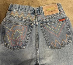 Vintage 80s Woman’s LAWMAN International High Waist Tapered Denim Jeans 24×26