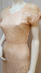 BEAUTIFUL Vintage 1930/40s La Rose Peachy Pink Sheer Lace Dress – Size XS