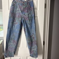 Vivaldi Jeanswear Vintage 90s High Waisted Mom Jeans Floral Women 28×28 Pleated