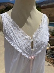 Vintage 90s Christian Dior Neiman Marcus White Cotton Lace Trim Nightgown M USA