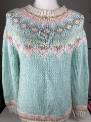 vintage 80s sweater, 15 Arm Pit To Arm Pit, 26 Inches Long