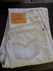 Levi’s 501 VTG Women’s Straight Leg Blue Button Fly Made USA Fit 26X34 (Size 9L)