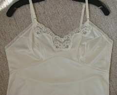 Vintage Ivory JCPENNEY ADONNA FULL Slip Antron Nylon III Union Made in USA 38