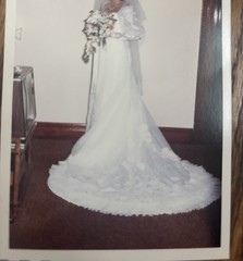 Vintage 1980s Eve of Milady Wedding Gown Lace Illusion Puff Sleeve Size 11