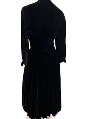 1950s Suzy Perette Fit & Flare Party Dress Black Velvet Full Skirt Small Vntg