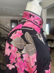 Leonard Of Paris Black Satin Pink Orchids Knee Length Tunic Coat Frog Closure 42