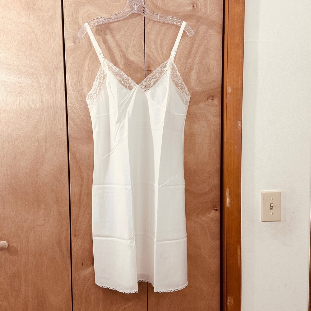1950s Barbizon Encore Taffeta And Lace Full Slip Dark Cream Color Vtg Sz 38 Avg