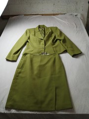 Vintage LIZ CLAIBORNE Women Skirt Suit Size 12P Olive Green Jacket Skirt