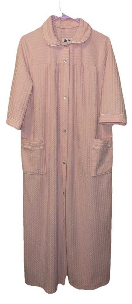 Vintage Kiki Robe House Coat Pastel Pink Soft Pretty Sleep Wear 40