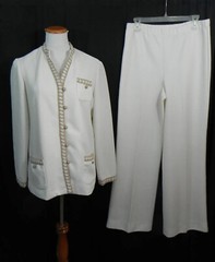 1980s MONTGOMERY WARDS Winter White Polyester Leisure Pants Suit sz 15/16 ( L )