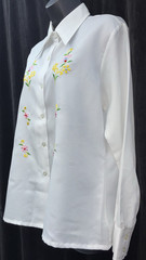 VTG K-Mart Wash & Wear Women Size 38 Button Up Embroidered Long Sleeve Top White