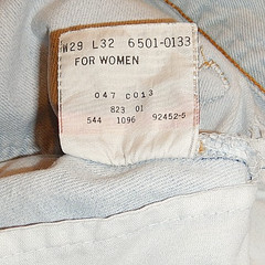 90’s Levi’s VTG 501 Button Fly Jeans Women 27.5 x30 Distressed Light Blue-4C