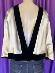 TRUE VINTAGE Black Velvet Swing Capelet Wide 3/4 Sleeves *Size S