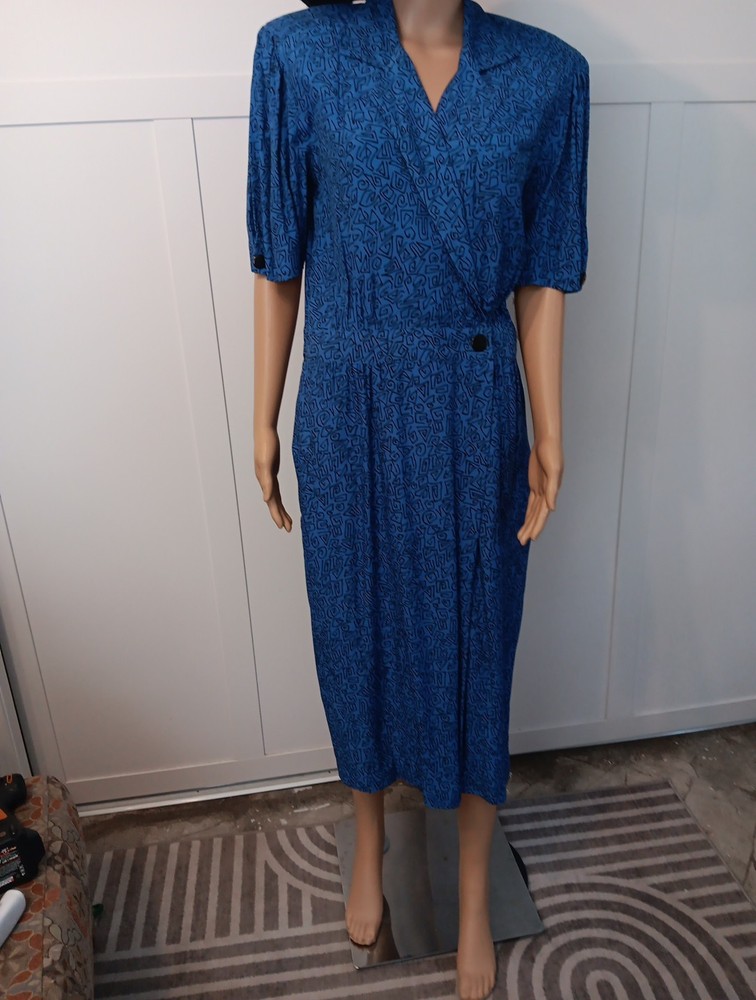 Ms. Chaus Vintage Blue Dress Elastic Waist Short Sleeve Padded Pleated 12 Rayon