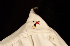 Vintage 1950’s White Rayon Gabardine Embroidered Bowling Blouse Size M Exc Cond