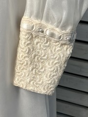 Vintage 1960s Warm Ivory High Neck Wedding Dress Custom Made Size 6/8 W/bag