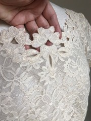 STUNNING VTG SAKS FIFTH AVENUE Ivory Lace Short Sleeve Top Blouse SZ 34