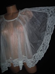 Gorgeous! VTG 50s/60s Sheer Shimmer Caplet/Shawl Lace Trim Lingerie One Sz S,M,L