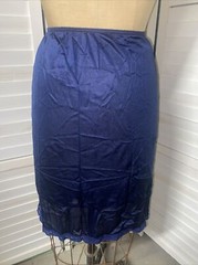 Vintage 70s 80s Warner’s Navy Blue Nylon/Lace Half Slip Size Small USA Made