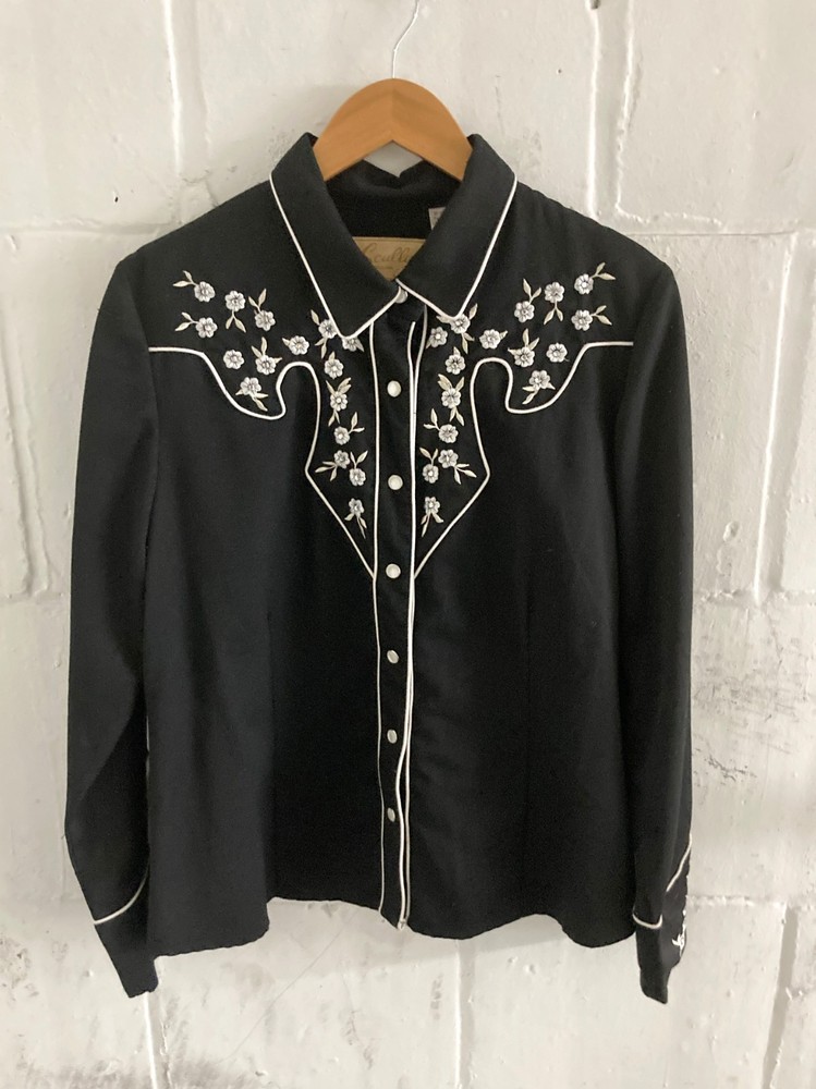 VTG 90s Scully Black Floral Embroidered Western Shirt Pearl Snap Cowboy Womens M