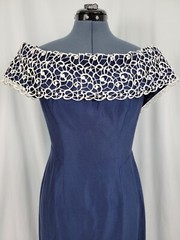 Vtg House of Bianchi Navy Blue Dress w Off the Shoulder White Lace Detail Sz 10