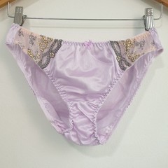 VTG Silky Nylon Panty Purple Bikini Yellow Flower Lace Brief Size 7-8 Hip 38-42″