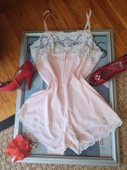 Vintage 1960’s pink nylon & lace lingerie romper – Med/Leg Bust: 38-40