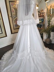Vtg Wedding Dress Bridal Originals 70s White Long Sleeve w/ Blushing Veil