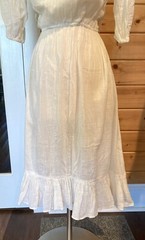 Vintage 1960s India gauze hippie dress, white full skirt crochet shoulder B 38
