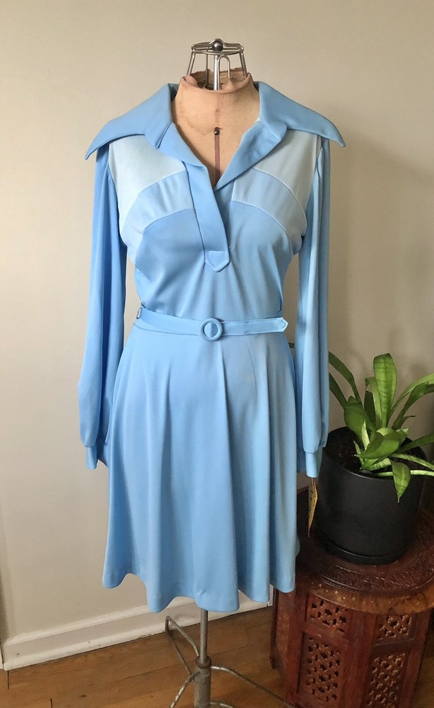 Vintage 1970’s Sky Blue Polyester Knit Dress