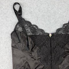 Vintage Maidenform Chantilly Size 34 Antron III Nylon Lace Cami Top Black