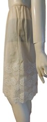 VTG 60-70’s “Deena Fine Lingerie” Nude with 3-Tiers of Floral Lace Half Slip M