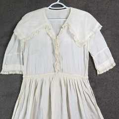 Antique 1920’s era Dress Woman Girl Cream Lght Cotton Muslim Waist 36″ Chest 40″