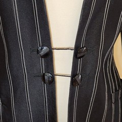 Gucci RARE Runway Vintage 1980s Power Suit Black Pin Striped Women’s Blazer – 10