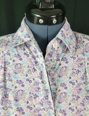Vtg Licorice S/S White Top w Purple/Pink/Blue Florals Concealed Buttons Size S